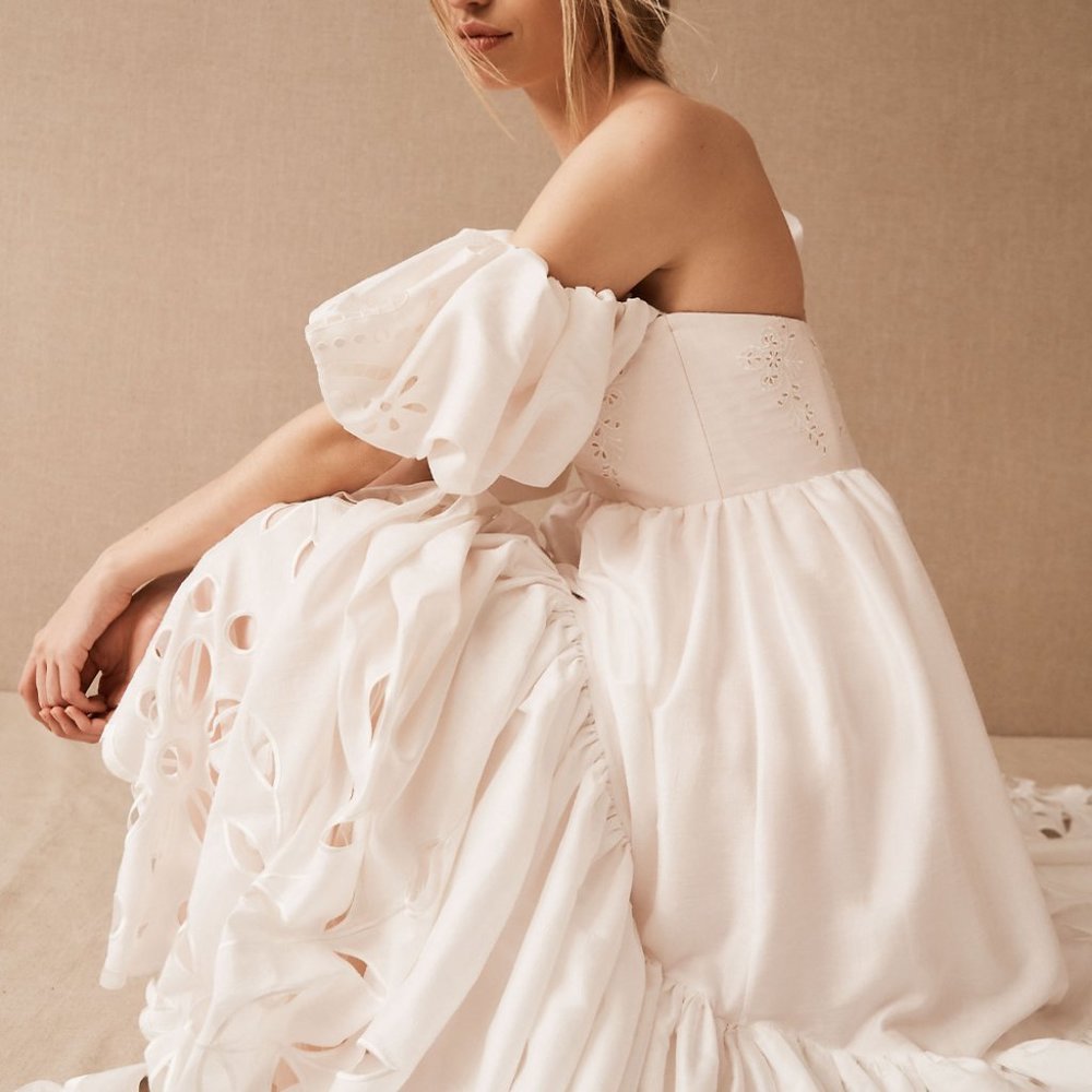 BHLDN Marina Wedding Gown Size 6 Off Shoulder Puffed Sleeve Sample - Picture 2 of 11